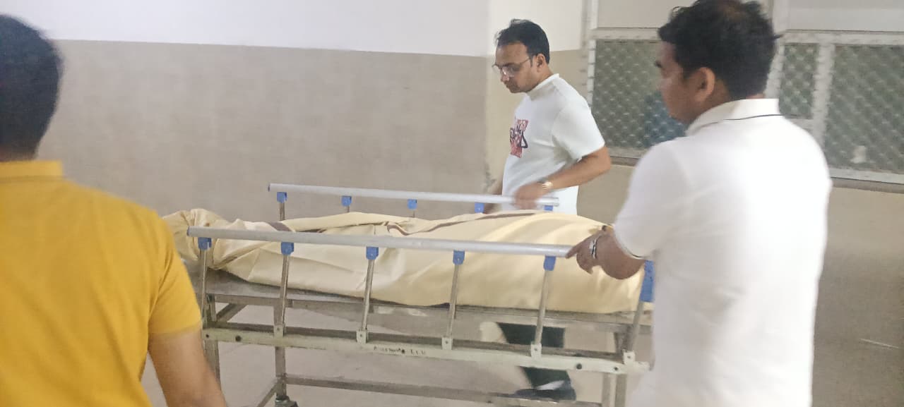 शिक्षक एमएलसी प्रत्याशी रणविजय यादव के पिता का निधन, शिक्षक जगत और समर्थकों में शोक की लहर